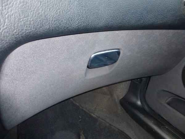 Original Alfa Romeo 147 glove compartment cover in gray
