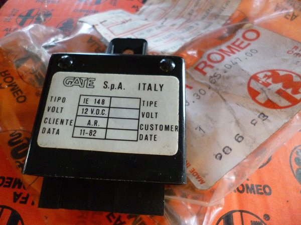 Original Alfa Romeo Giulietta 2.0 relay for locking central 1133060470000 NEW