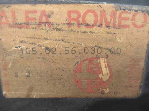 Original Alfa Romeo GT Bertone edges hood hood 105025603000 NEW
