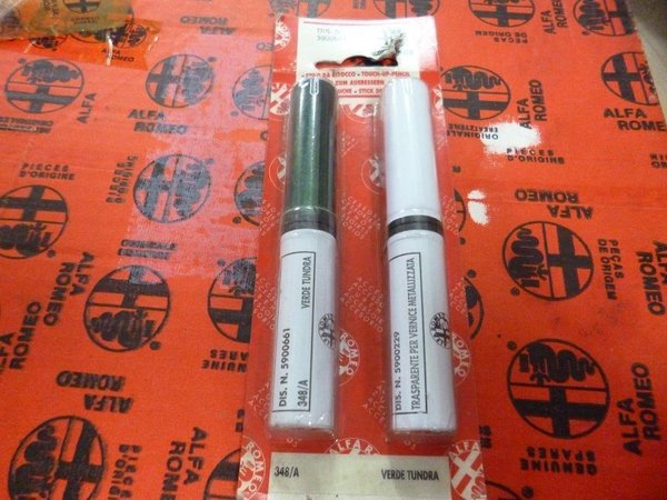 Original Alfa Romeo polish pen no. 5900661 Verde Tundra 348/A NEW